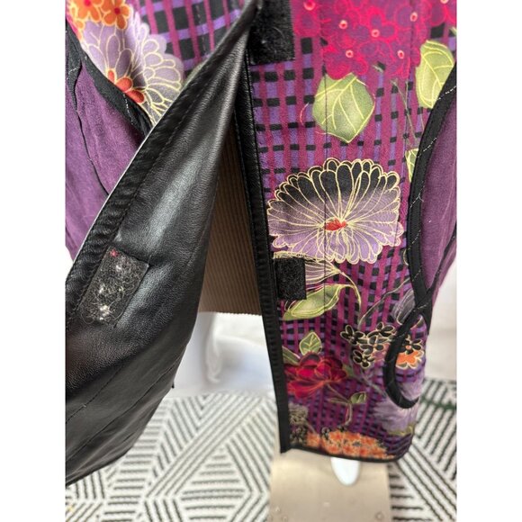 Reversible Vintage 80s Womens Coat With Floral Quilted Pattern & Black Faux Leat - Picture 6 of 16